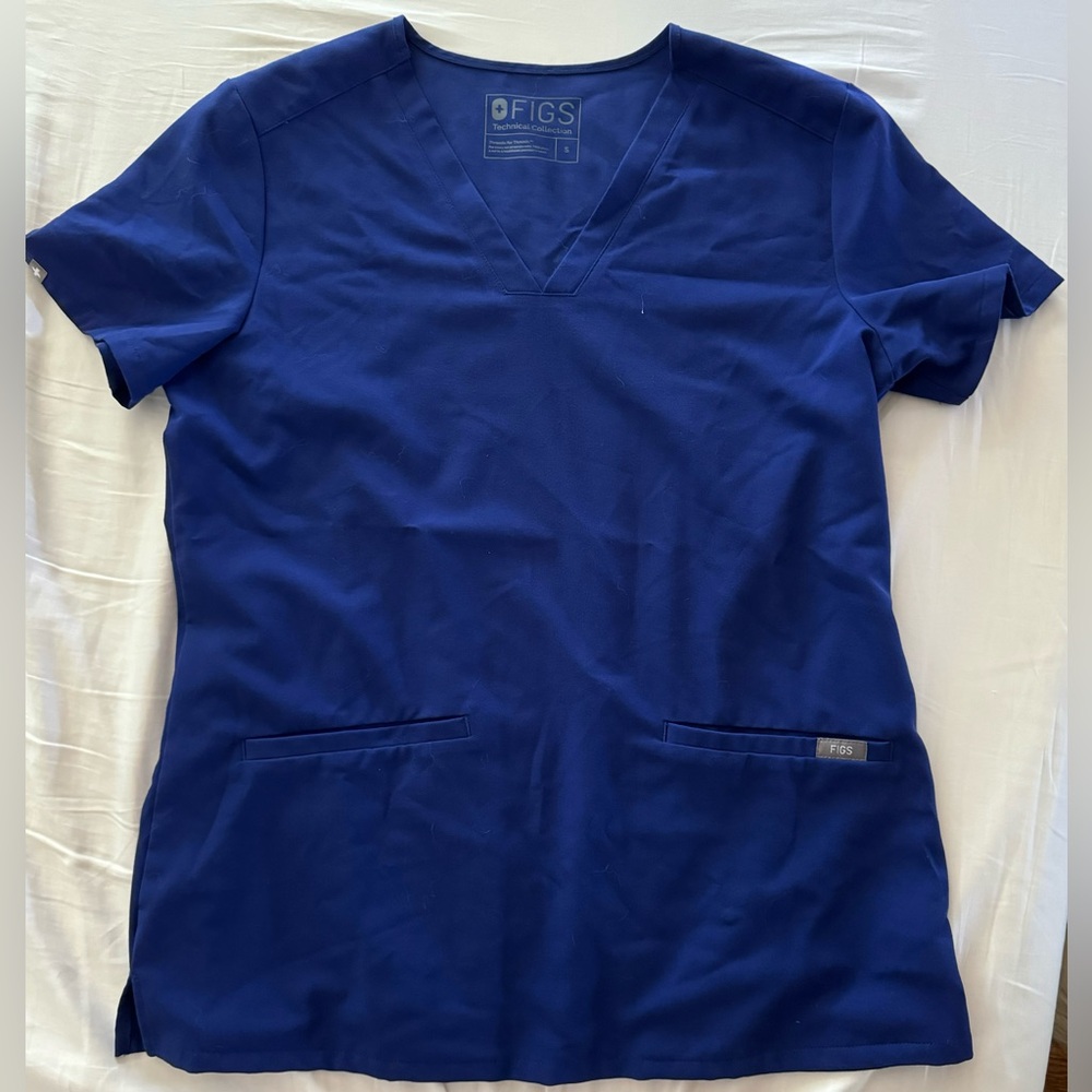 Figs size small matching dark blue scrub top/bottom